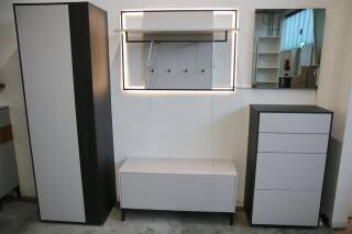 Hausmarke Garderobe Ausstellungsstück