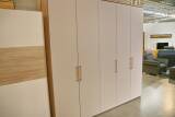 Loddenkemper Kleiderschrank – 5-türig, 252 × 243 × 60 cm, Ausstellungsstück
