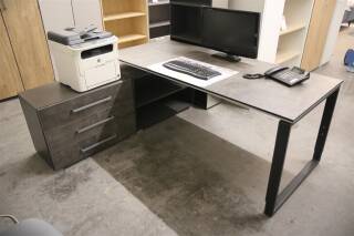 Röhr Objekt.Plus Schreibtisch Ausstellungsstück