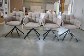 Niehoff 4-er Gruppe Schalensessel Ausstellungsstück