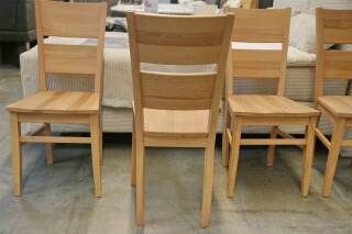 Niehoff 4-er Gruppe Holzstühle massiv Ausstellungsstück