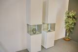 Hausmarke 2 Vitrinen Ausstellungsstücke